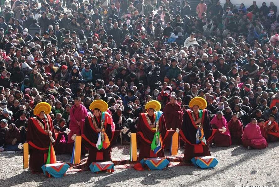 Monlam Festival in Labrang Monastery