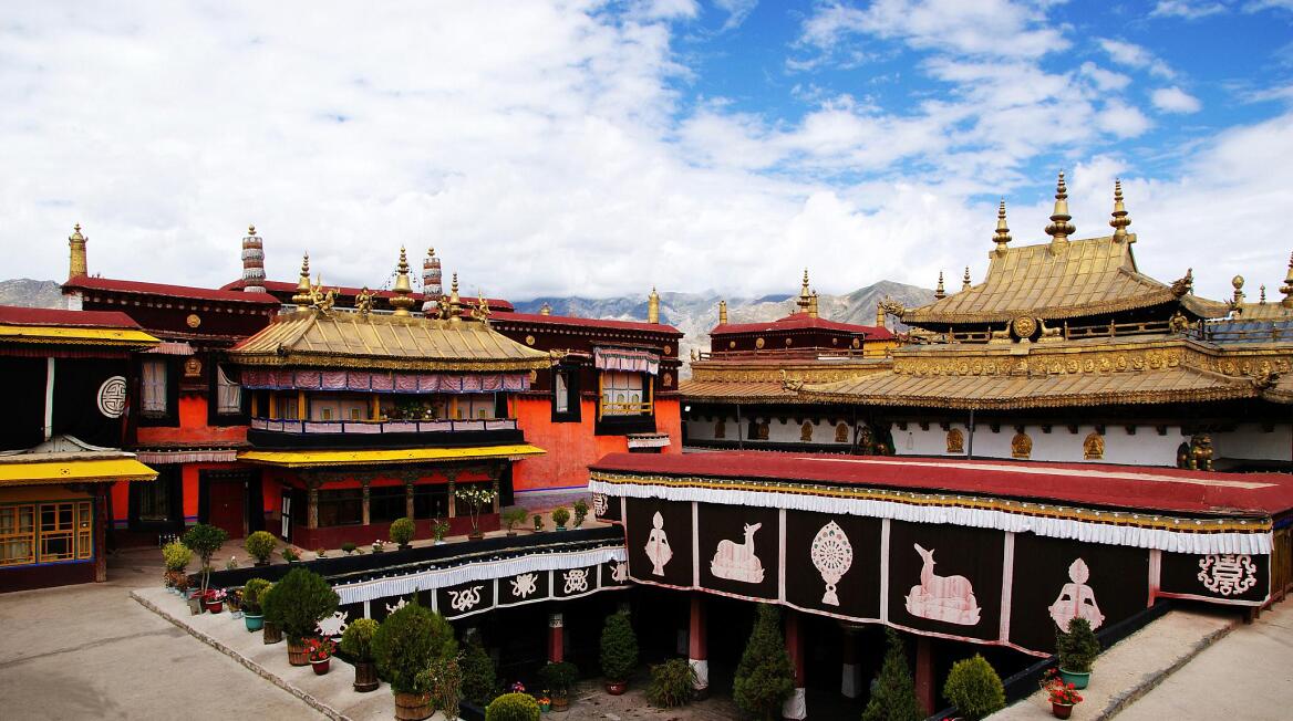Trek around Lhasa